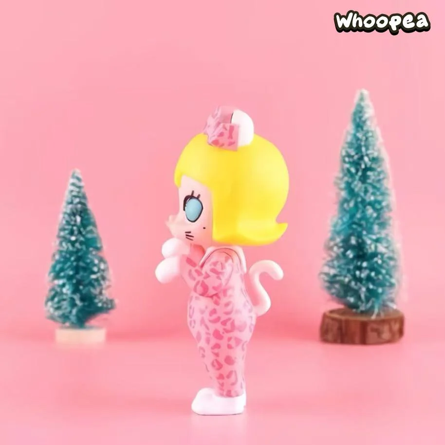 MOLLY x HELL0 KITTY (Exclusive Collector's Edition) - Image 7