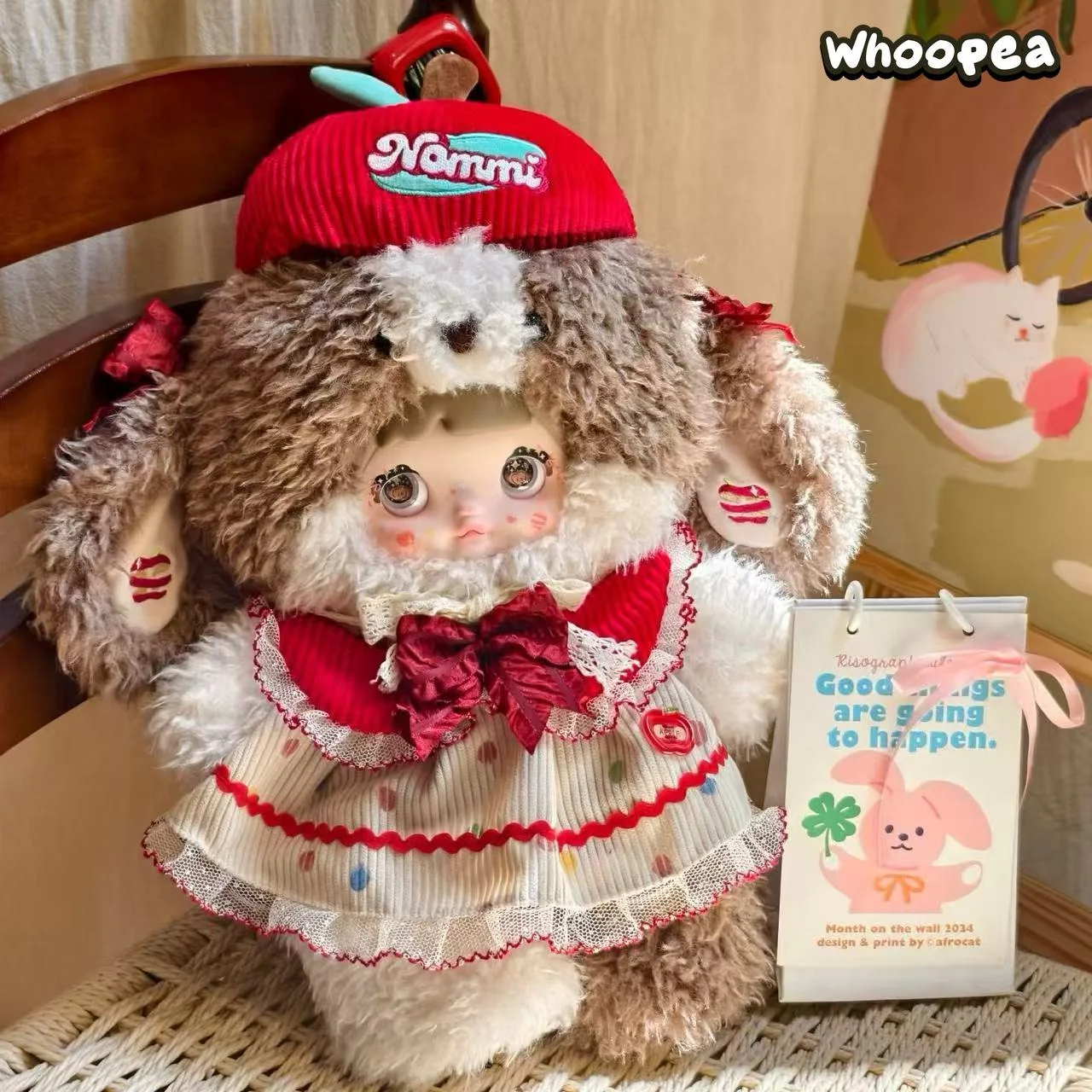 Nommi 400% Have a Bite of the Apple Series Plush, Exclusive Version - Image 3